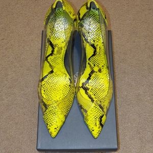 Size 11 Vince Camuto Poised Pumps NIB